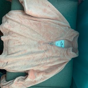 hollister fuzzy pullover